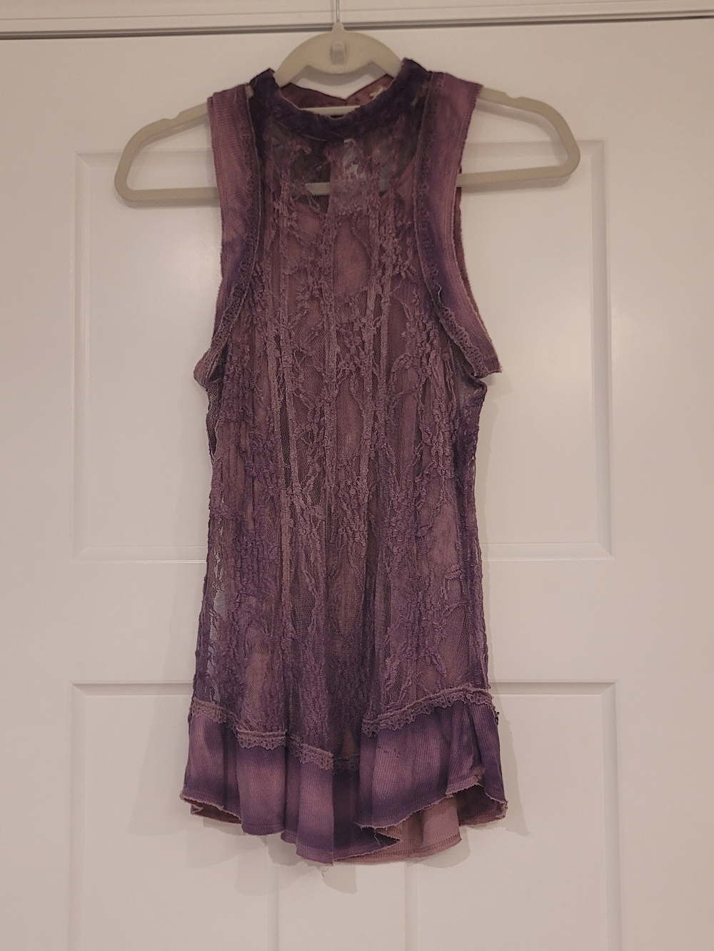 gimmicks by BKE Lavender Lace Sleeveless High-Neck Tank